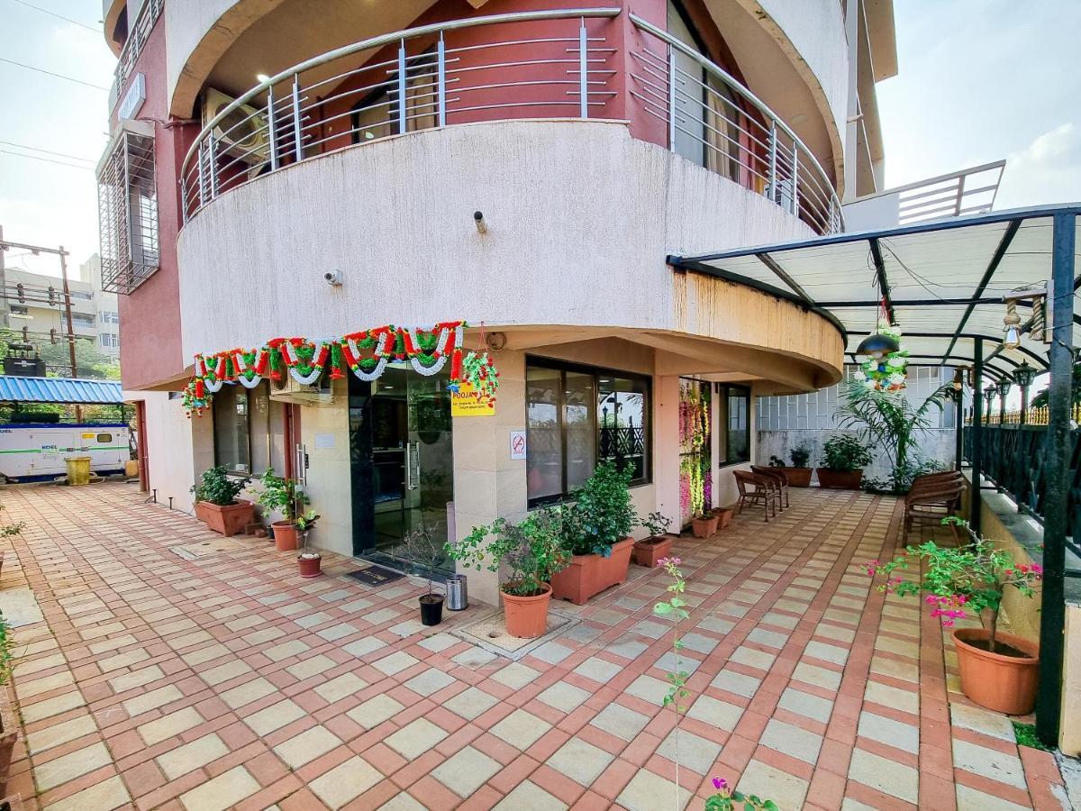 Pooja Villa Suites-Rooms And Pool, Igatpuri Exterior photo